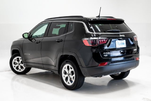 Used 2025 Jeep Compass Latitude SUV