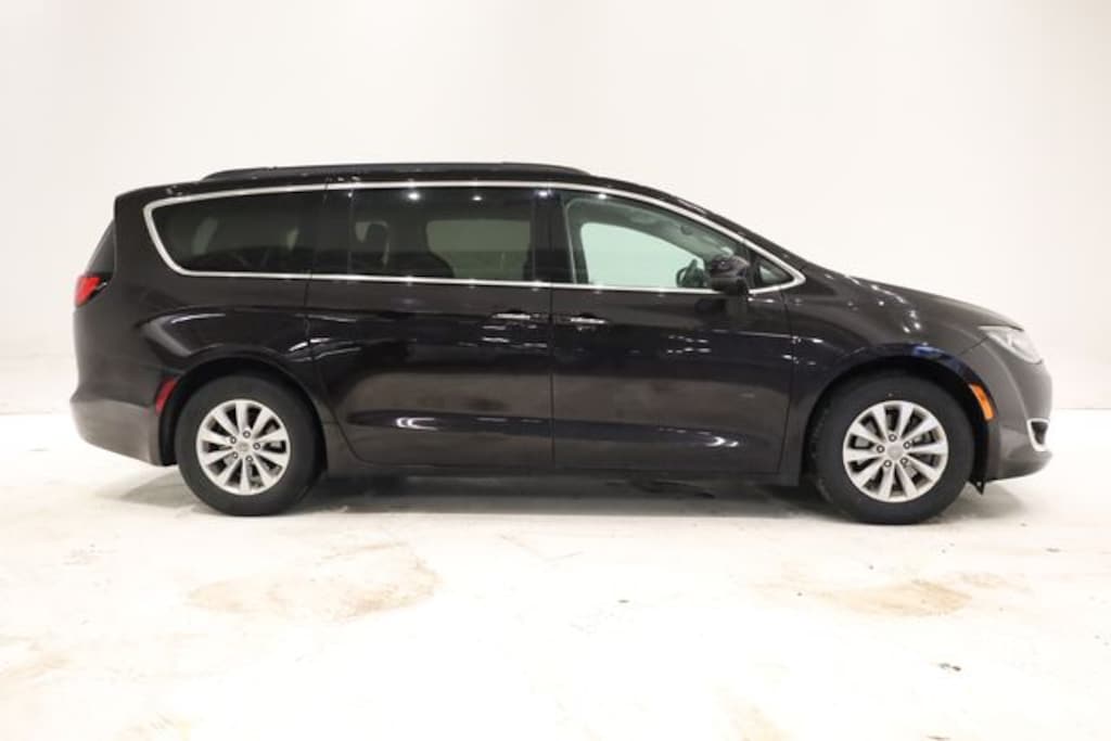 Used 2018 Chrysler Pacifica Touring Plus Van