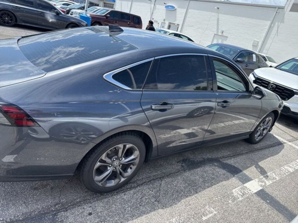 Used 2023 Honda Accord EX Sedan