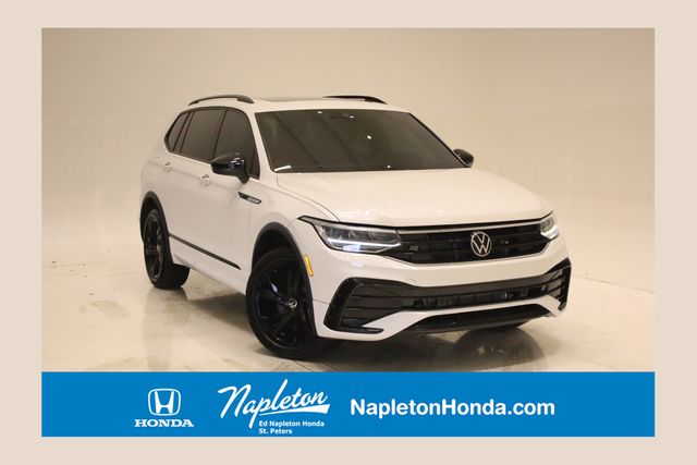 2023 Volkswagen Tiguan 2.0T SE R-Line Black's photo