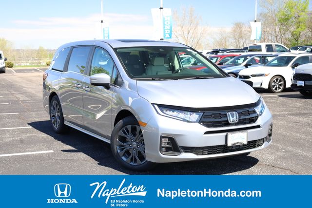 2026 Honda Odyssey Touring's photo