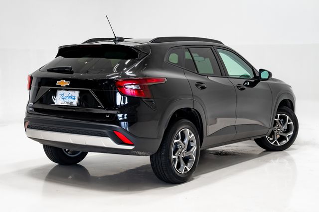 2025 Chevrolet Trax LT - Photo 33