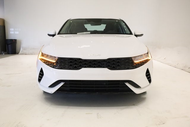 2023 Kia K5 LXS photo 2