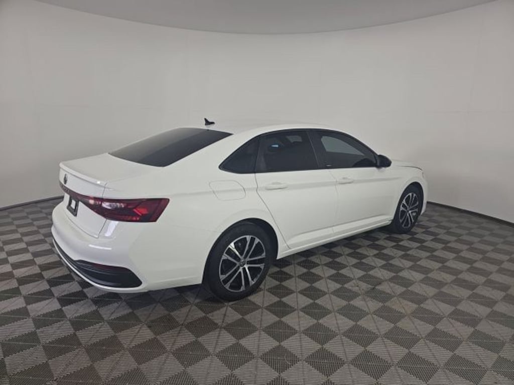Used 2025 Volkswagen Jetta 1.5T Sport Sedan