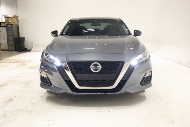 2022 Nissan Altima 2.5 SR photo 2