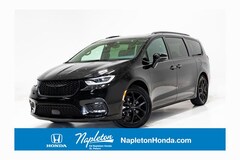2025 Chrysler Pacifica Limited Van Passenger Van