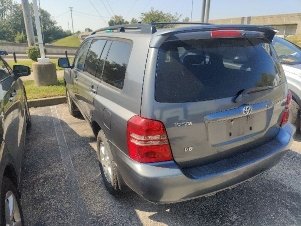 Used 2002 Toyota Highlander V6 SUV