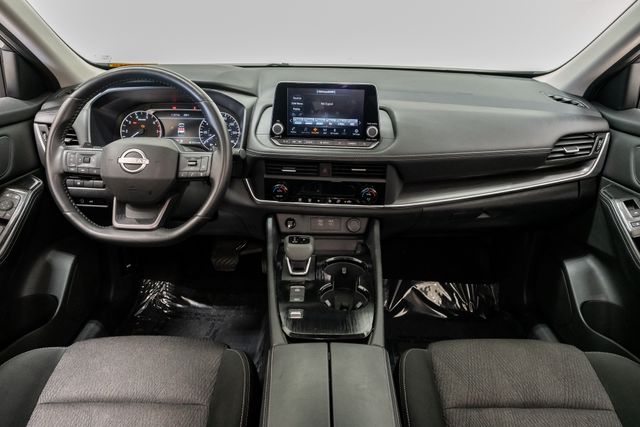 2025 Nissan Rogue SV - Photo 28