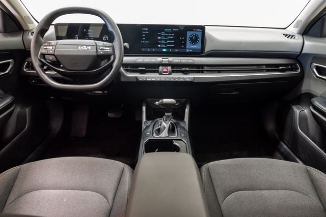 2025 Kia K4 LXS - Photo 27