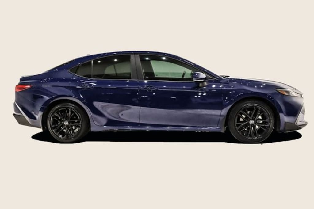 Used 2025 Toyota Camry SE Sedan