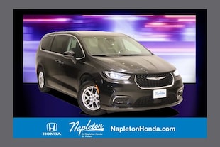 2023 Chrysler Pacifica Touring L Van Passenger Van