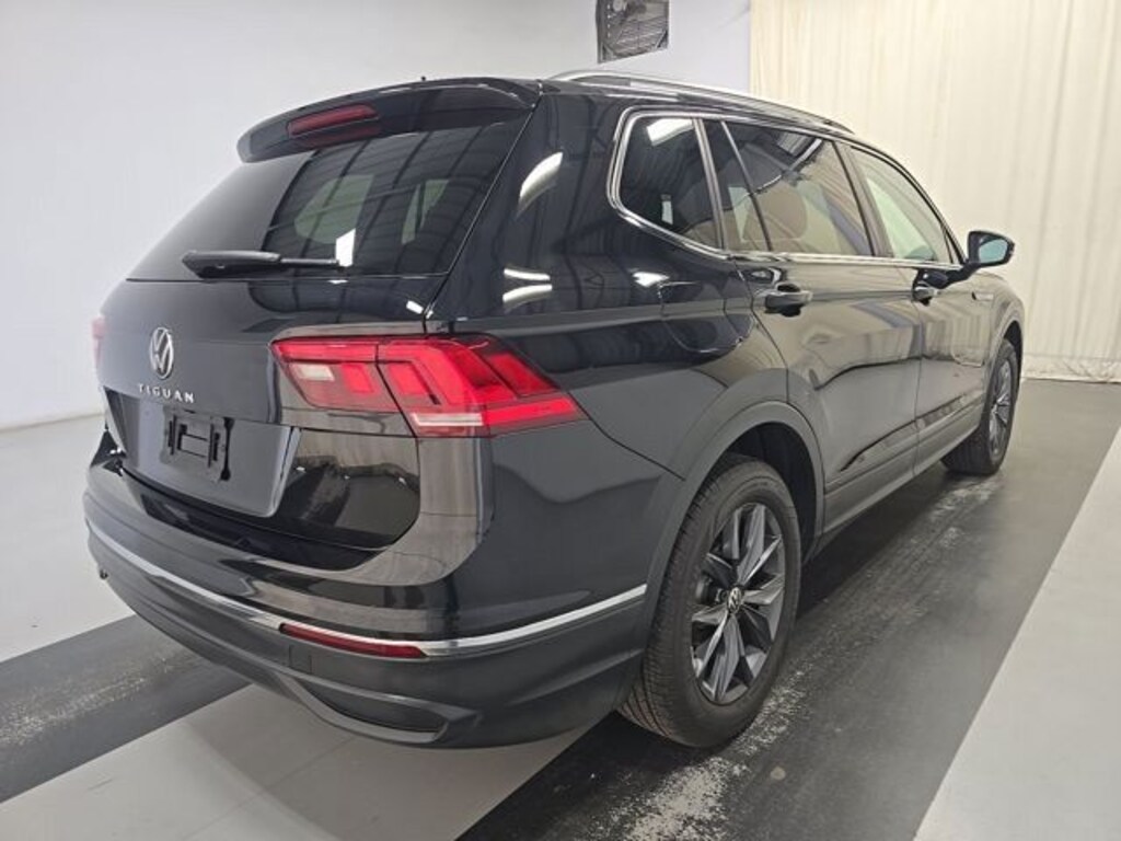 Used 2023 Volkswagen Tiguan 2.0T SE SUV