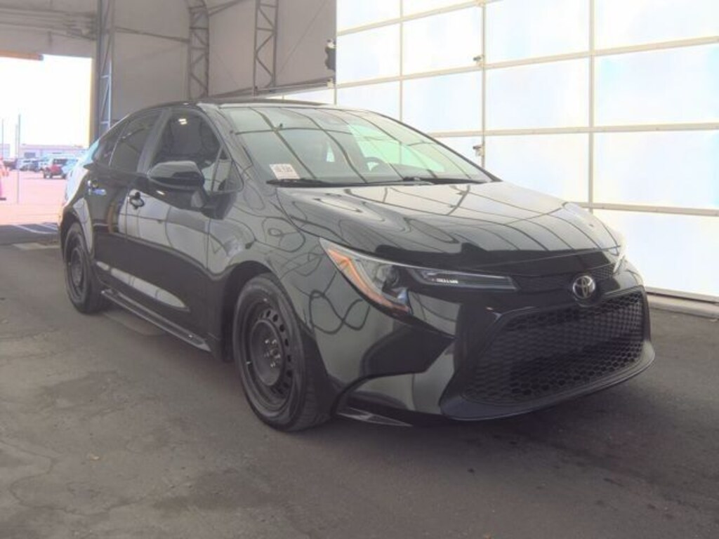 Used 2022 Toyota Corolla LE Sedan