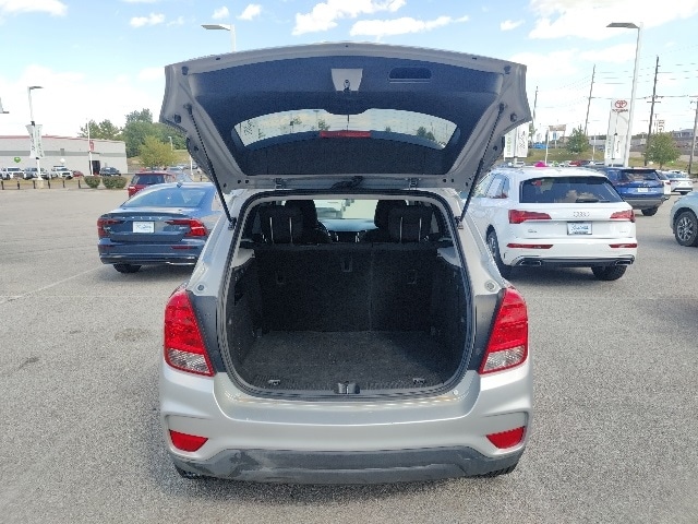 2021 Chevrolet Trax LS photo 9