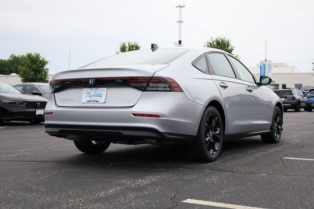 2025 Honda Accord SE photo 4