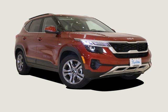 Used 2023 Kia Seltos S with VIN KNDEUCAAXP7405660 for sale in Saint Peters, MO