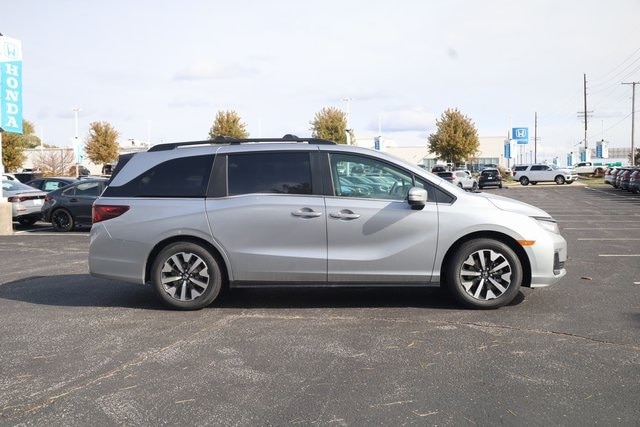 2026 Honda Odyssey EX-L photo 2