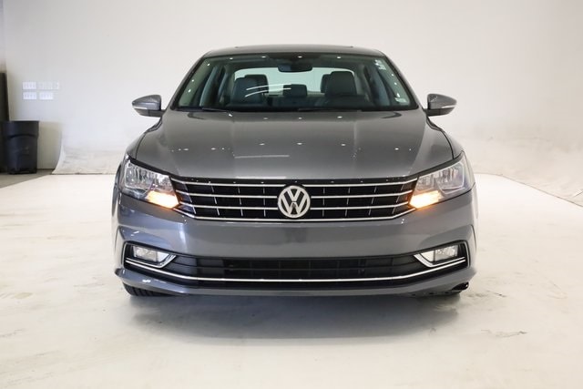 Used 2016 Volkswagen Passat SE with VIN 1VWBS7A32GC067872 for sale in St. Peters, MO
