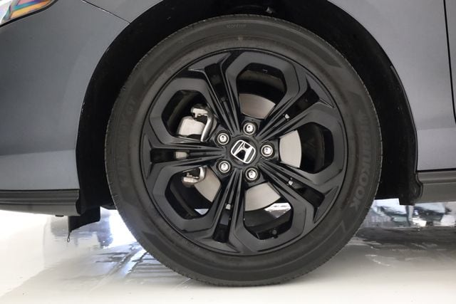 2025 Honda Accord SE - Photo 7