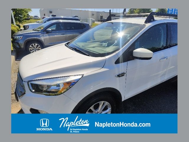 2019 Ford Escape SE's photo