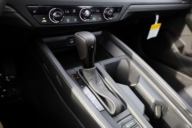 2025 Honda Accord SE - Photo 18