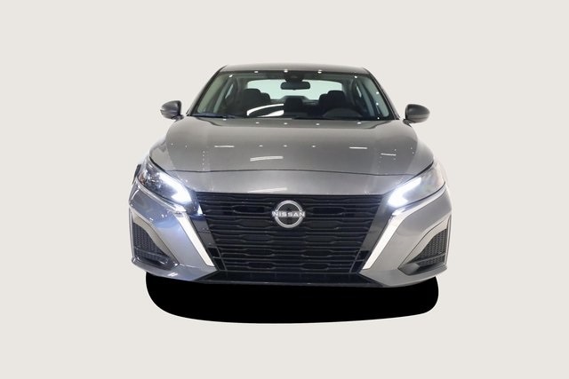 2024 Nissan Altima 2.5 SV photo 2