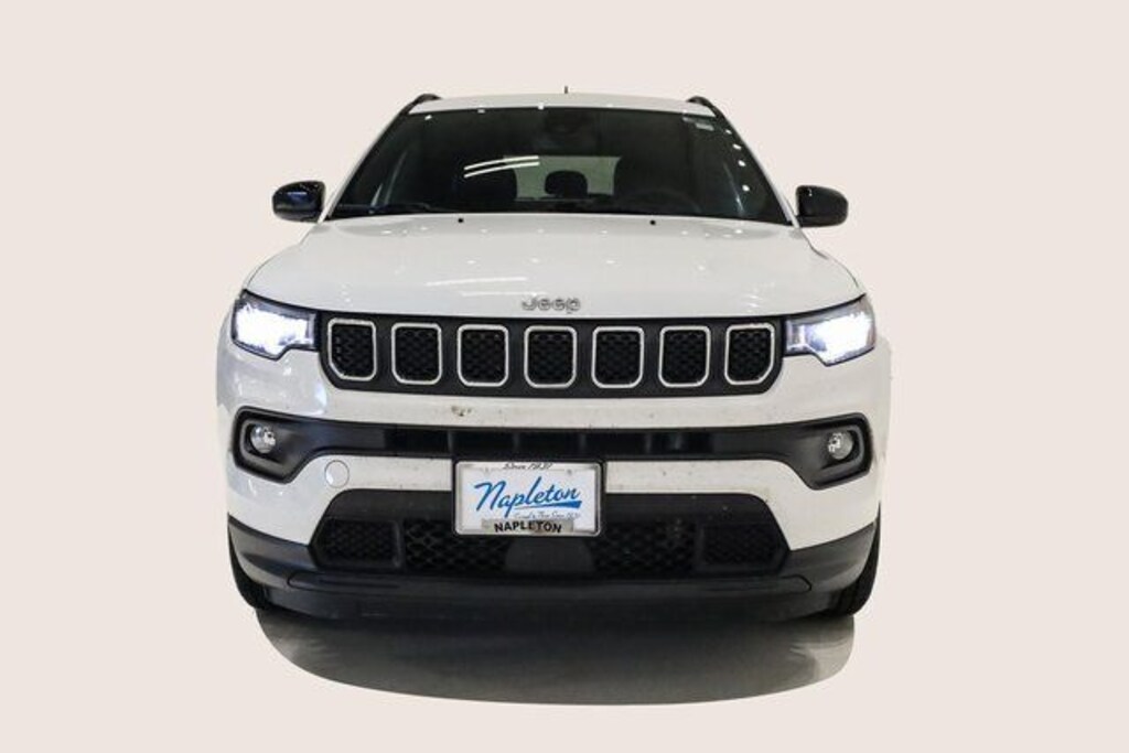 Used 2023 Jeep Compass Latitude SUV