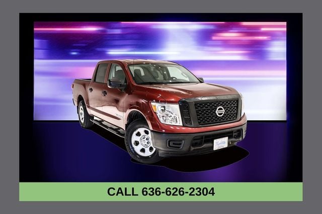 2017 Nissan Titan S's photo