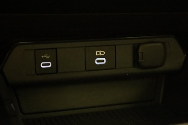2024 Toyota Prius LE photo 19