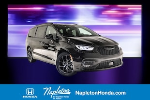 2025 Chrysler Pacifica Limited Van Passenger Van