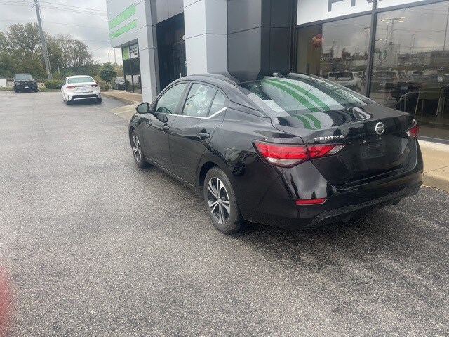 2023 Nissan Sentra SV photo 3