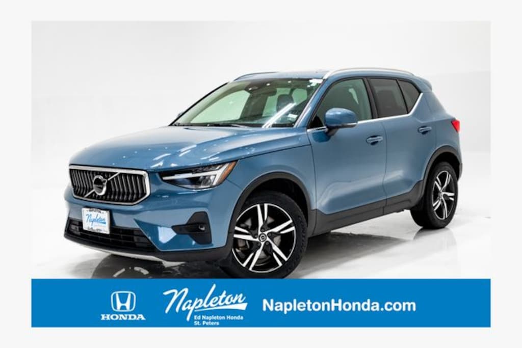 Used 2023 Volvo XC40 B5 Plus Bright Theme SUV