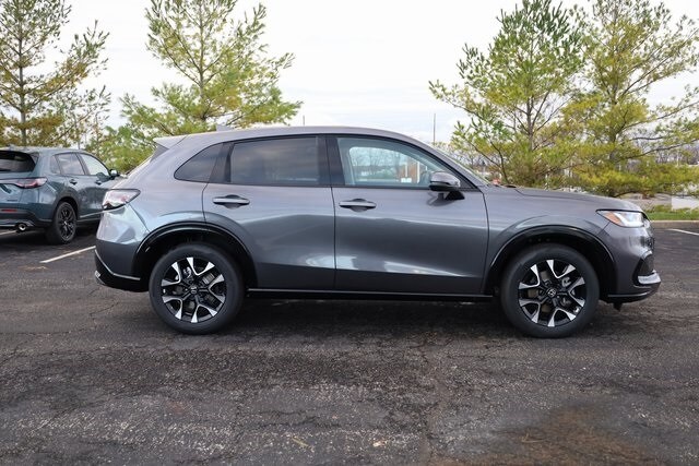 2026 Honda HR-V EX-L photo 3