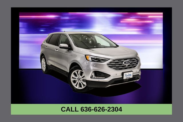 2022 Ford Edge Titanium's photo