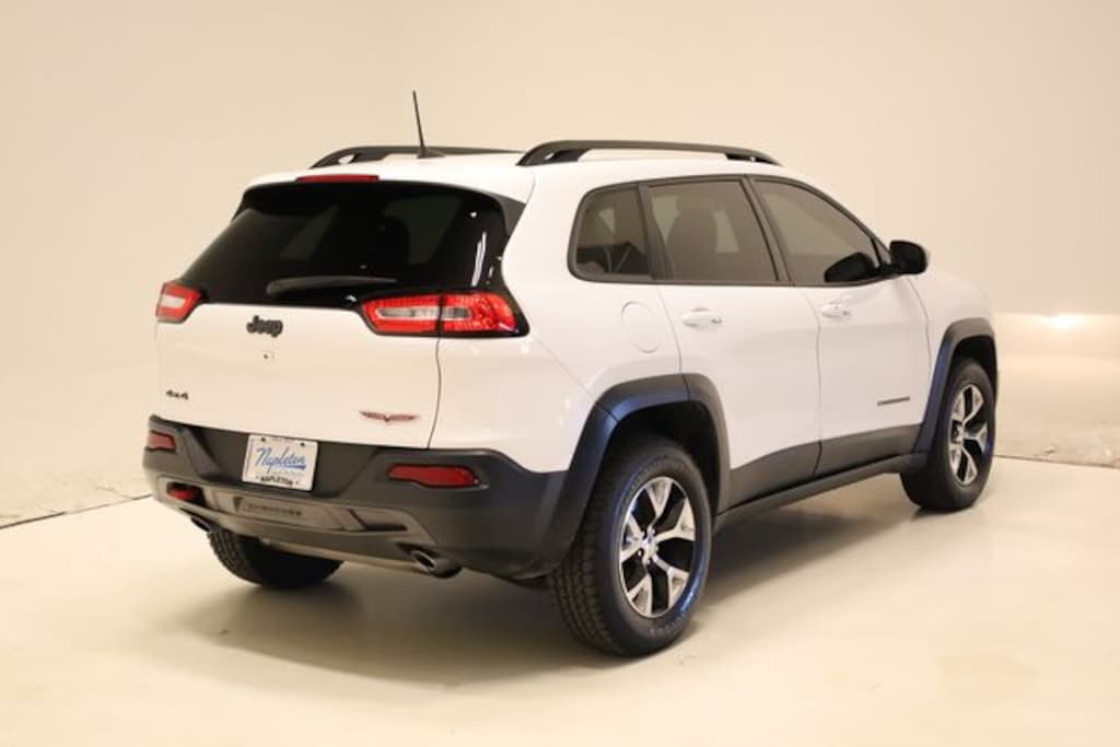 Used 2016 Jeep Cherokee Trailhawk SUV