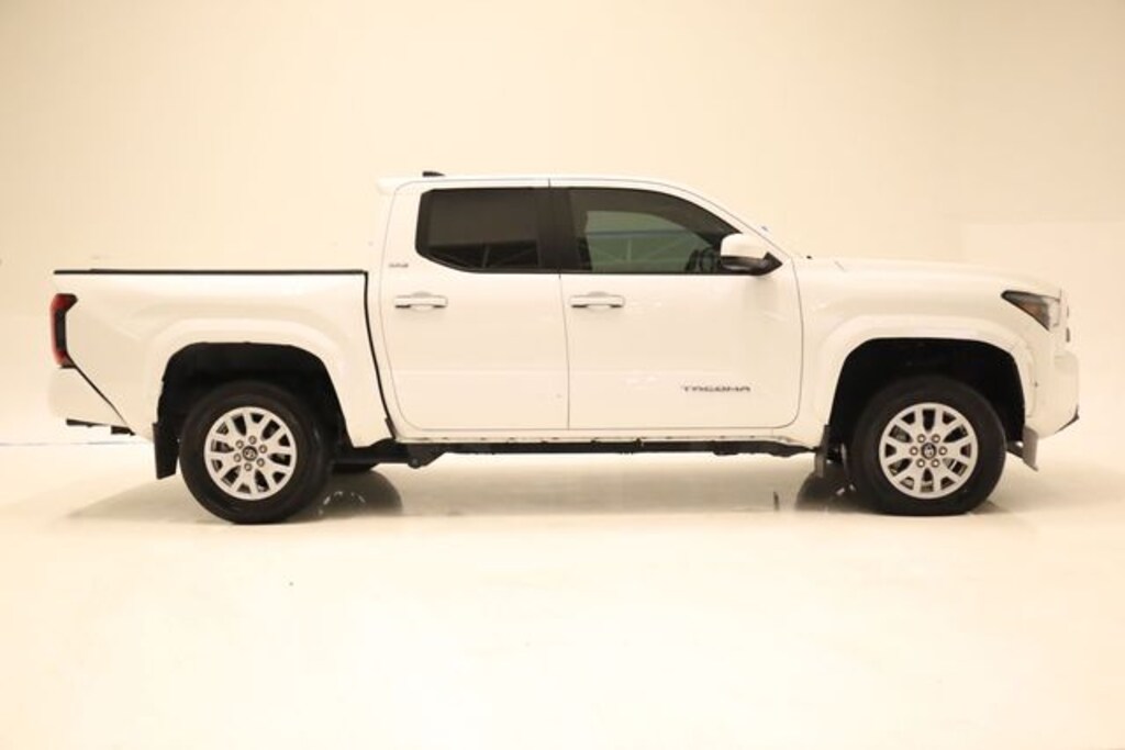 Used 2024 Toyota Tacoma SR5 Truck Double Cab