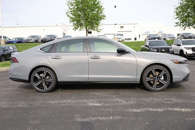2025 Honda Accord Hybrid Sport photo 3
