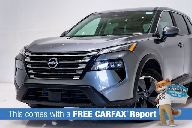 2025 Nissan Rogue SV - Photo 2