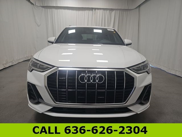 2022 Audi Q3 S line Premium Plus photo 2