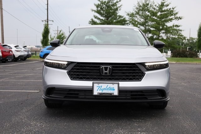 2025 Honda Accord SE photo 2