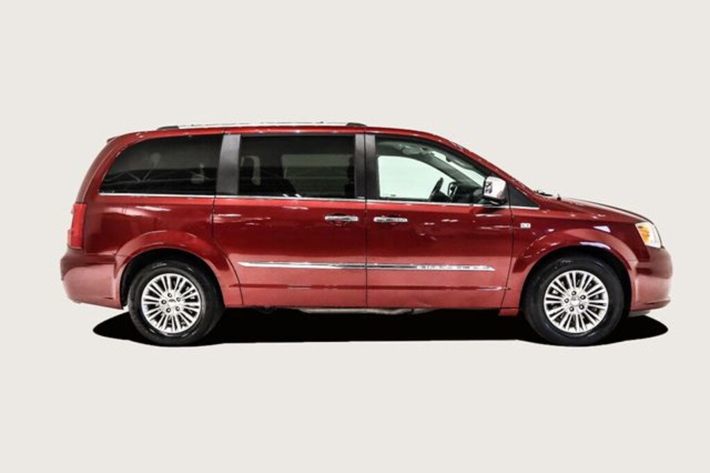 Used 2014 Chrysler Town & Country Touring-L Van