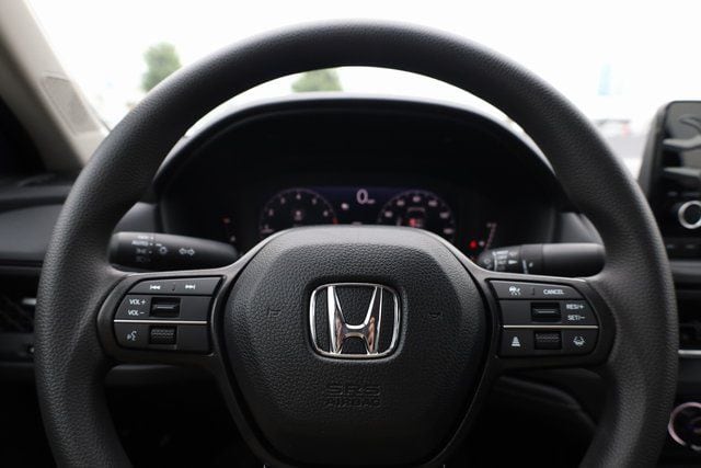 2025 Honda Accord SE - Photo 12