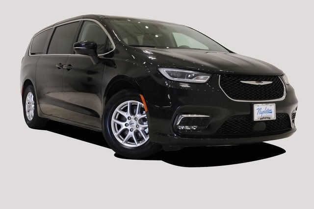Used 2023 Chrysler Pacifica Touring L with VIN 2C4RC1BG4PR510835 for sale in Saint Peters, MO