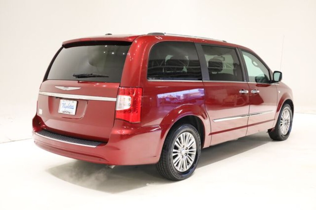 Used 2014 Chrysler Town & Country Touring-L Van