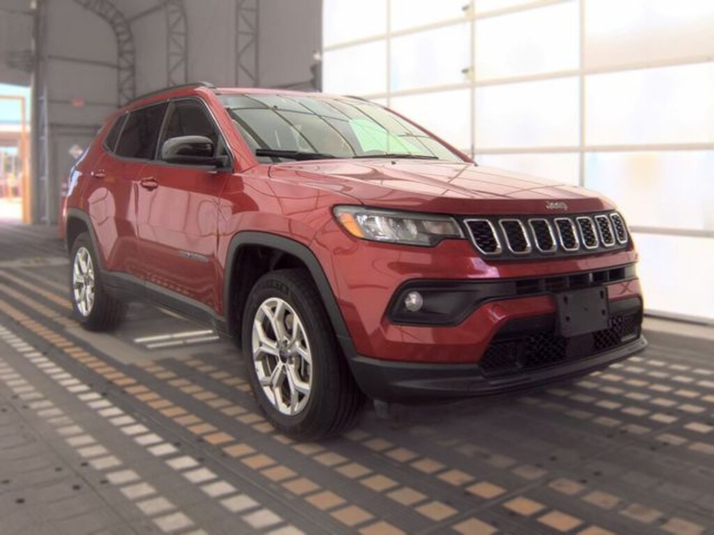 Used 2025 Jeep Compass Latitude SUV