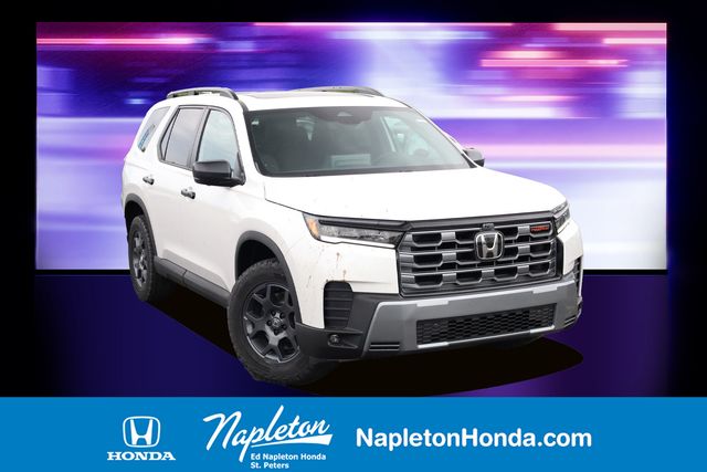 2026 Honda Pilot TrailSport AWD's photo