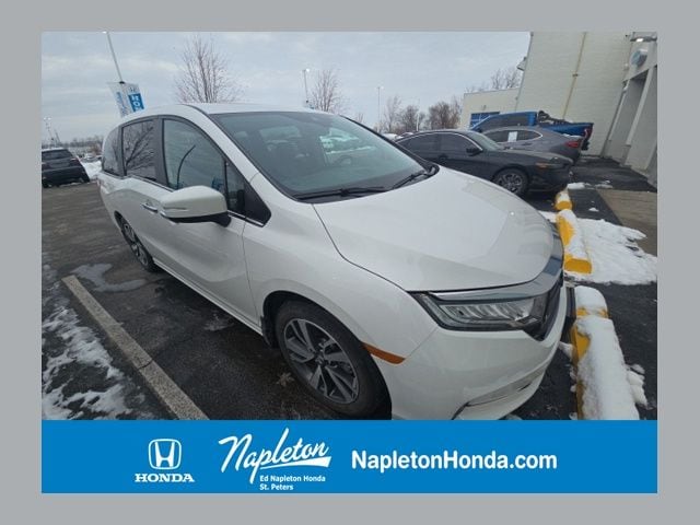 2023 Honda Odyssey Touring's photo