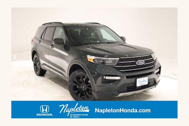 2023 Ford Explorer XLT's photo