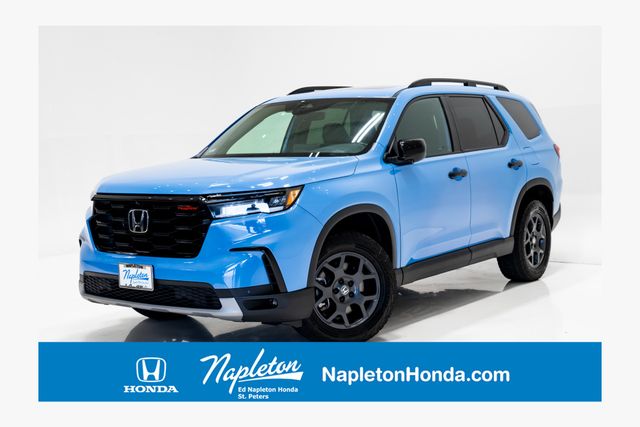 2025 Honda Pilot TrailSport AWD's photo