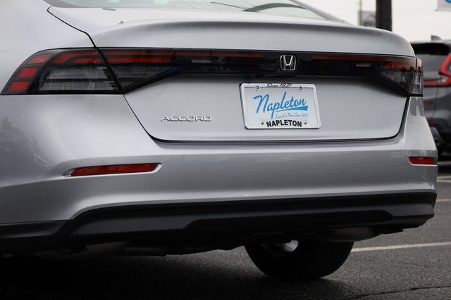 2025 Honda Accord SE - Photo 6
